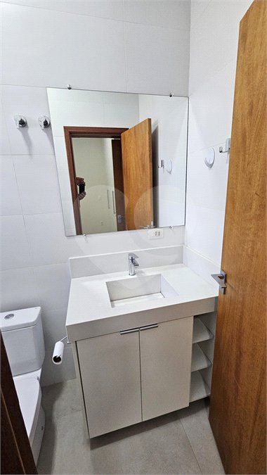 Casa para alugar com 3 suítes no condomínio Dona Lucila, Indaiatuba - SP