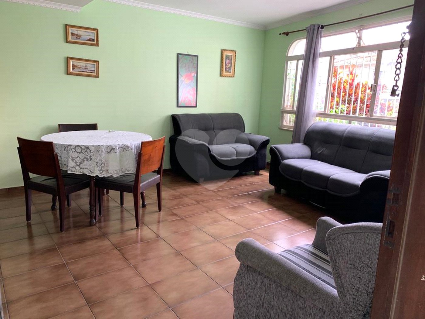 Casa à venda com 3 quartos, sendo 1 suíte,  em Bosque da Saúde, São Paulo, SP