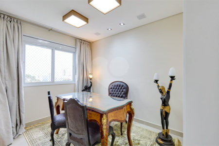 Apartamento à venda com 3 suítes em Jardim Marajoara, São Paulo, SP