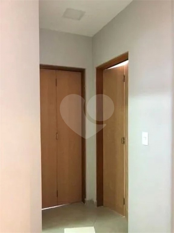 Apartamento à venda com 2 quartos, sendo 1 suíte, em Bairro do Colonia, Jacareí, SP