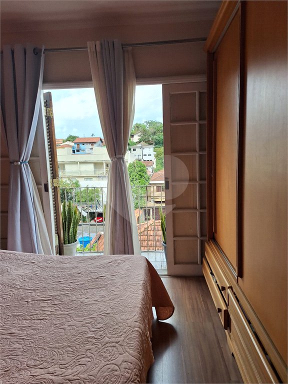 Sobrado à venda com 3 quartos, sendo 1 suíte, em Vila Irmãos Arnoni, São Paulo, SP