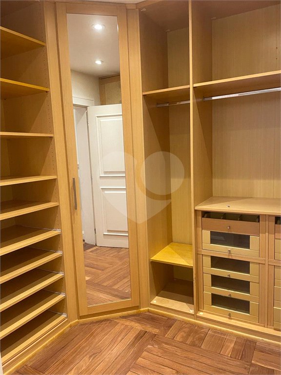 Apartamento à venda com 4 suítes em Vila Suzana, São Paulo, SP