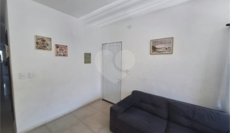 Sobrado à venda com 3 quartos, sendo 1 suíte,  em Vila Campanela, São Paulo, SP