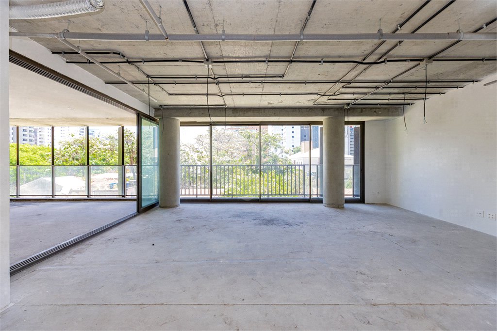 Apartamento à venda com 3 suítes em Itaim Bibi, São Paulo, SP