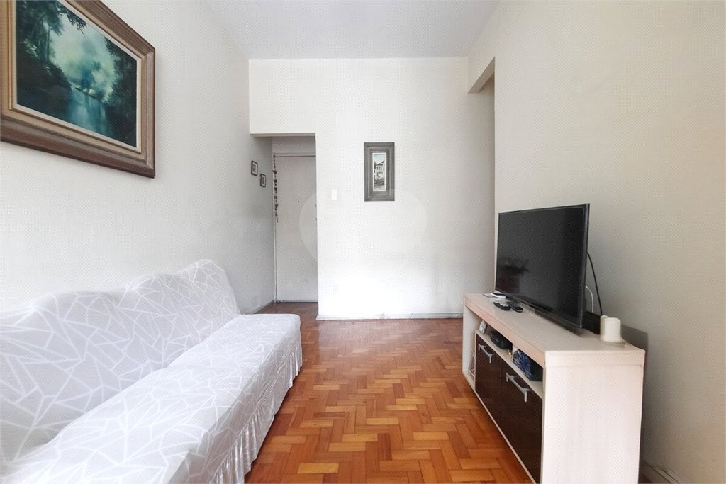 Apartamento à venda com 2 quartos, sendo 1 suíte,  em Rio Comprido, Rio de Janeiro, RJ