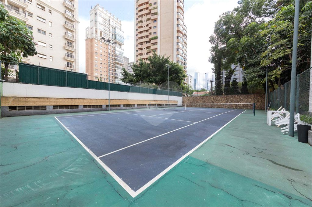 Apartamento à venda com 3 quartos, sendo 2 suítes, em Itaim Bibi, São Paulo, SP