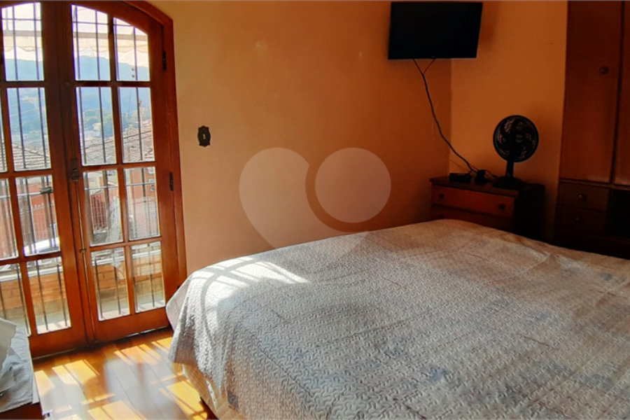 Sobrado à venda com 3 quartos, sendo 1 suíte, em Jardim Virginia Bianca, São Paulo, SP