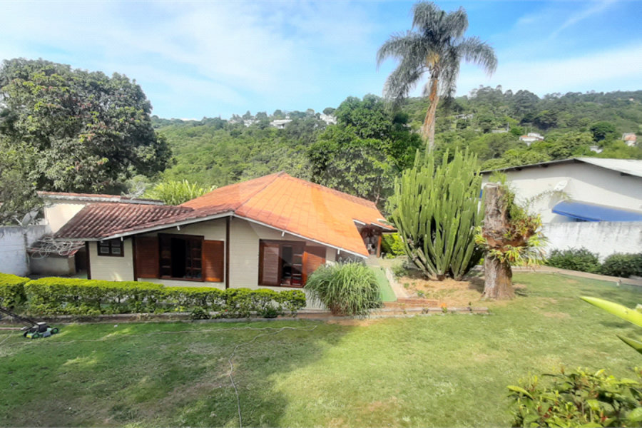Casa Térrea à venda com 3 quartos, sendo 1 suíte,  em Serra da Cantareira, Mairiporã, SP