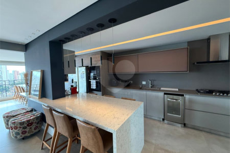 Apartamento à venda com 3 suítes em Santa Teresinha, São Paulo, SP