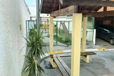 Casa à venda com 3 quartos, sendo 1 suíte,  no condomínio Altos de Poa, Poá - SP