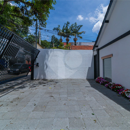 Casa Térrea à venda com 3 quartos, sendo 1 suíte, em Santo Amaro, São Paulo, SP