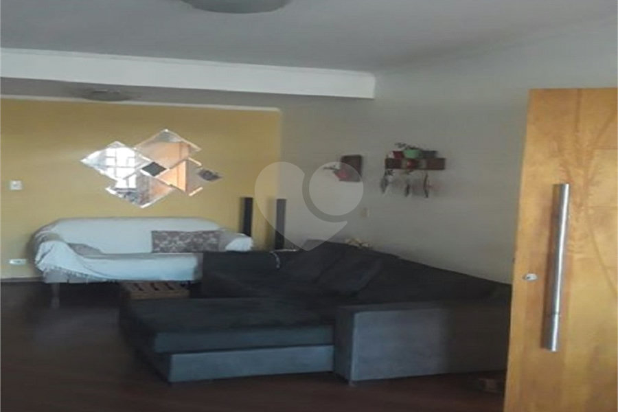 Sobrado à venda com 3 quartos, sendo 1 suíte, em Vila Guilherme, São Paulo, SP