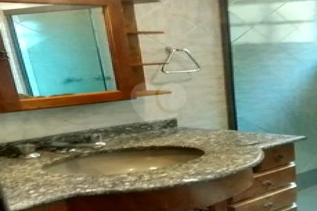 Casa à venda com 3 quartos, sendo 1 suíte,  em Vila Campesina, Osasco, SP