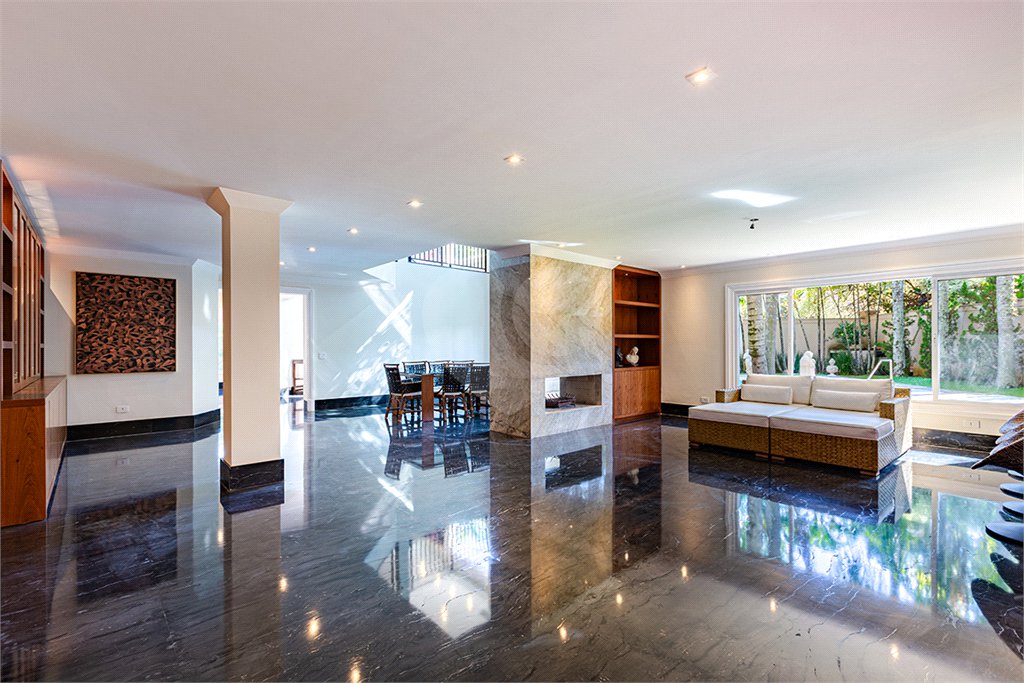 Casa à venda com 4 suítes em Alto de Pinheiros, São Paulo, SP