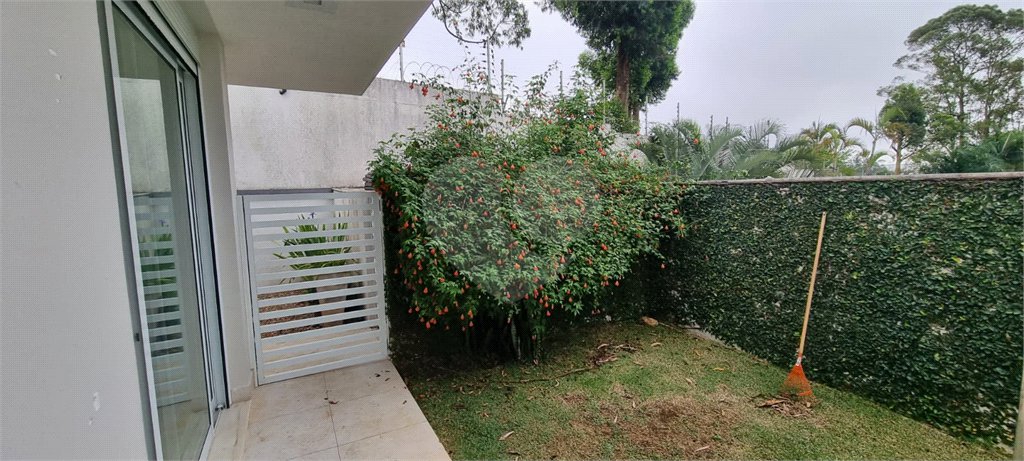 Casa à venda com 5 quartos, sendo 2 suítes, no condomínio Swiss Park, São Bernardo do Campo - SP