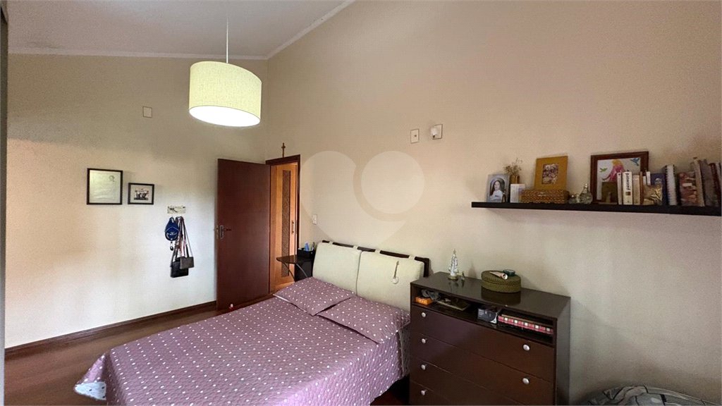 Casa à venda com 4 quartos, sendo 2 suítes,  no condomínio Vivendas do Lago, Sorocaba - SP