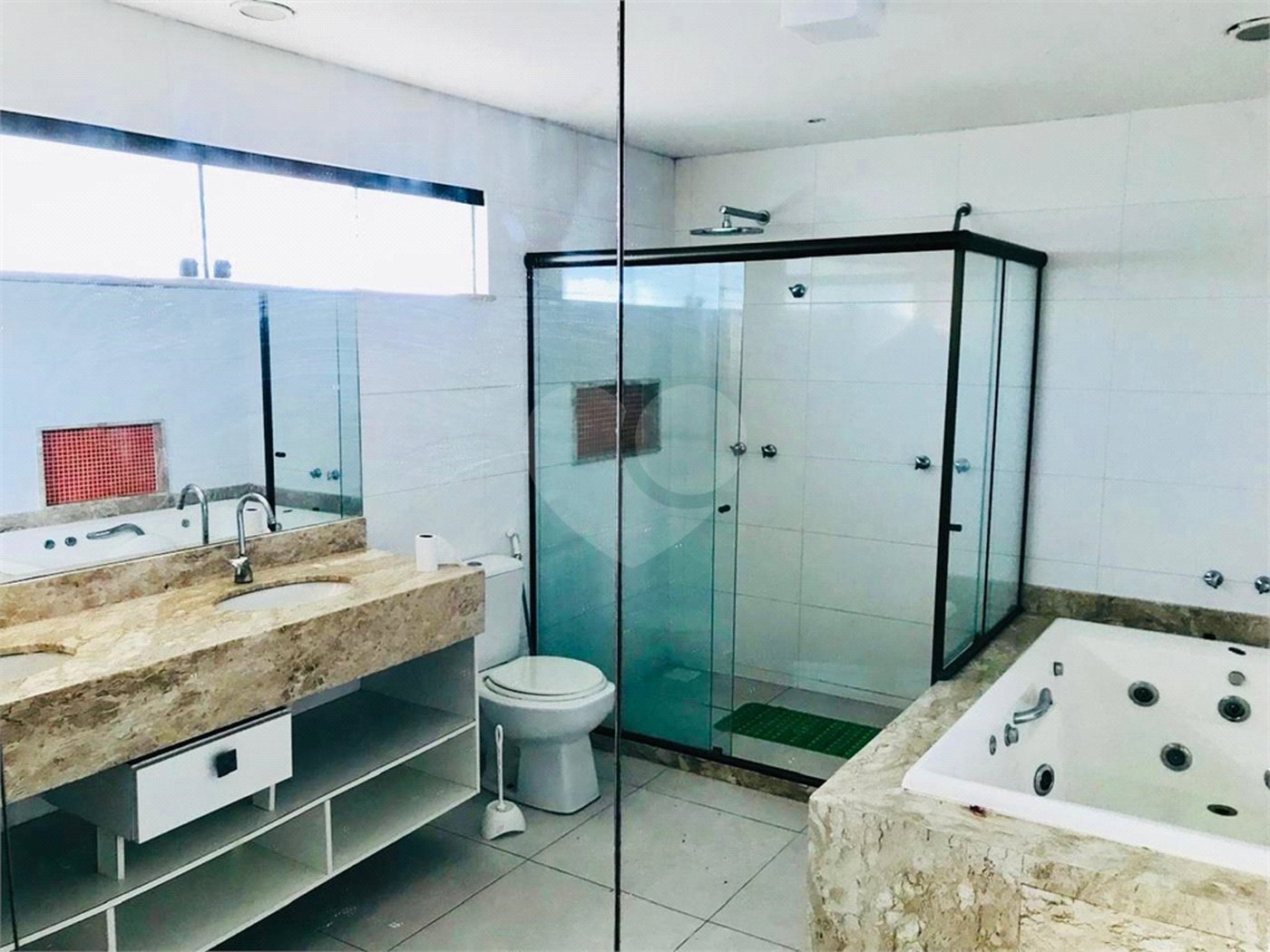 Casa para alugar com 5 quartos, sendo 4 suítes, em Marina, Armação dos Búzios, RJ
