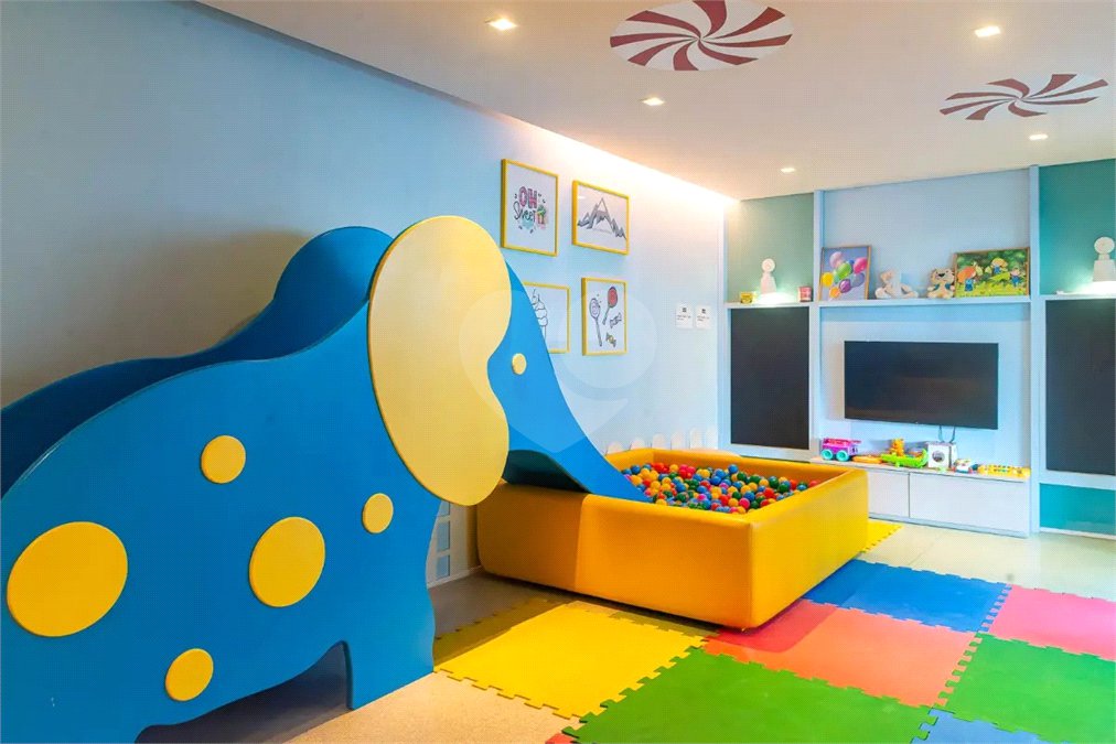 Apartamento à venda com 2 quartos, sendo 1 suíte,  em Jardim das Acácias, São Paulo, SP