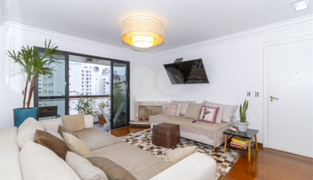 Apartamento à venda com 4 quartos, sendo 1 suíte,  em Indianópolis, São Paulo, SP