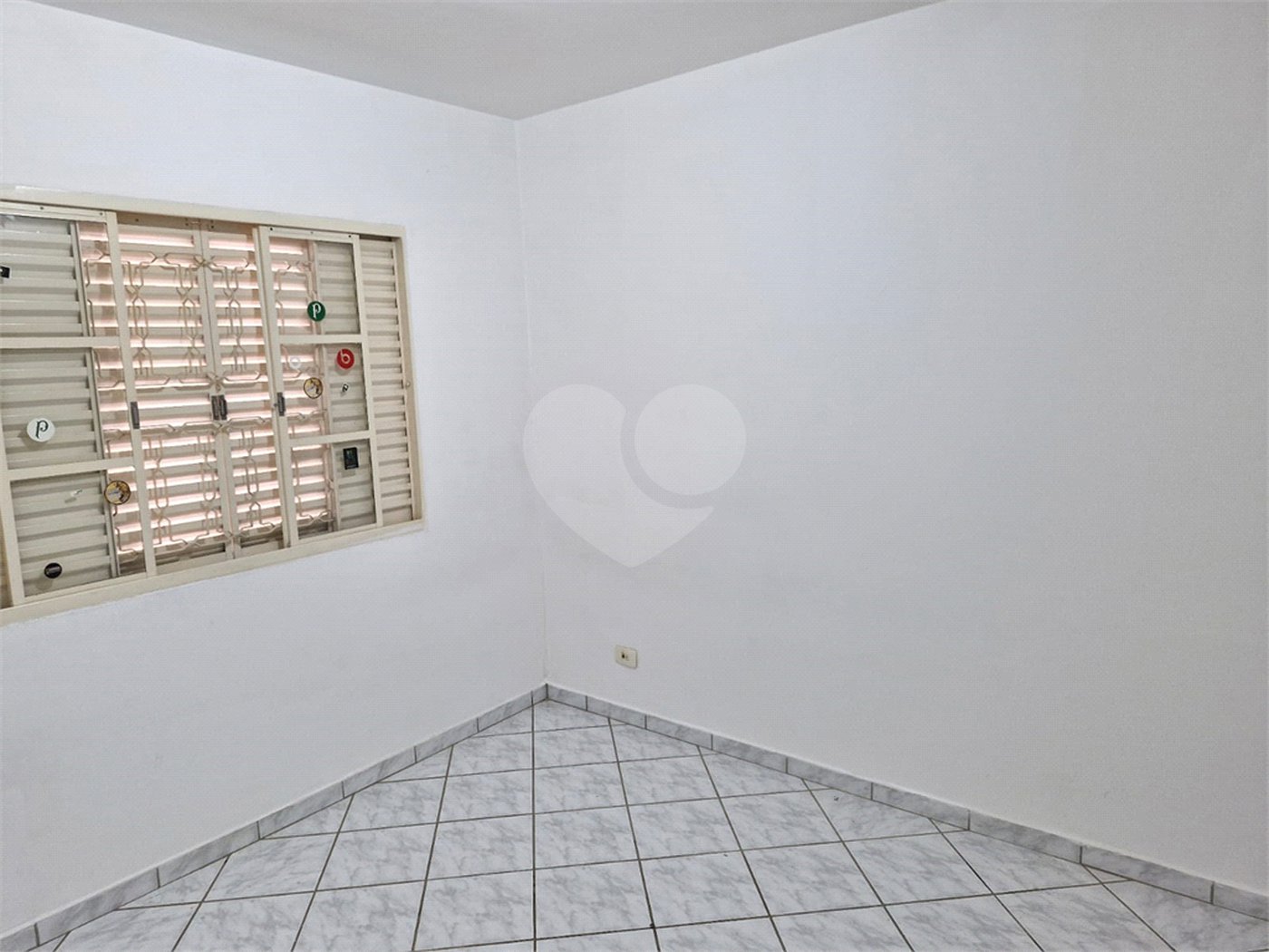 Casa à venda no Alvinópolis com 4 Quartos com 153,67m² Área Construída