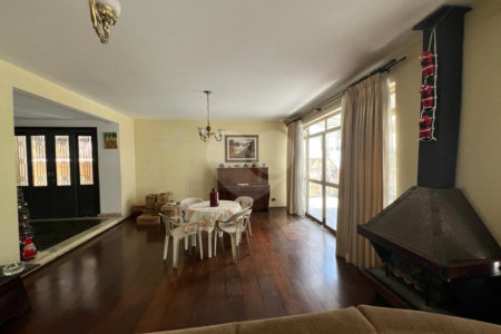 Casa à venda com 4 quartos, sendo 1 suíte, em Jardim das Vertentes, São Paulo, SP