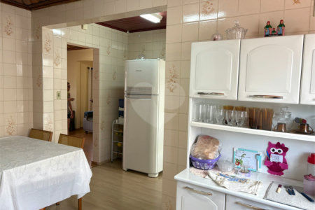 Casa à venda com 2 quartos em Conjunto Habitacional Brás Cubas, Mogi das Cruzes, SP