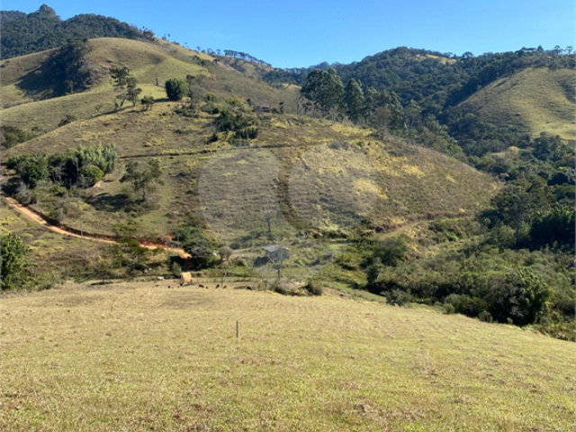 Sítio à venda no Centro, Sapucaí-mirim, MG