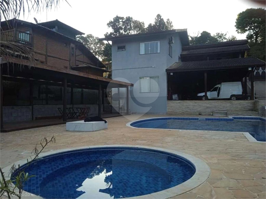 Chácara à venda com 3 quartos, sendo 2 suítes, em Santa Cândida, Vinhedo, SP