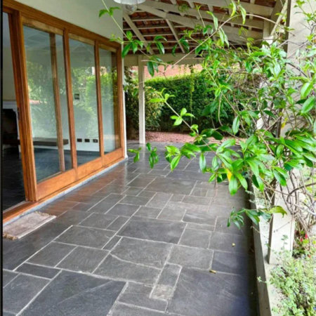 Casa à venda com 5 quartos, sendo 3 suítes,  em Jardim Leonor, São Paulo, SP