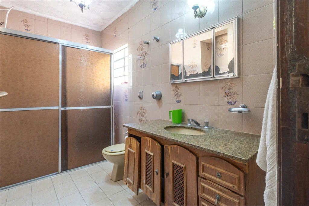 Sobrado à venda com 3 quartos em Vila Sônia, São Paulo, SP