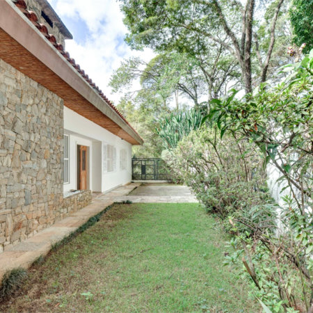 Casa de Vila à venda ou para alugar com 3 suítes em Alto da Boa Vista, São Paulo, SP