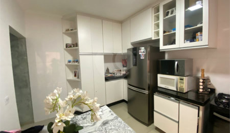 Casa à venda com 3 quartos, sendo 1 suíte,  em Ipê, Três Lagoas, MS