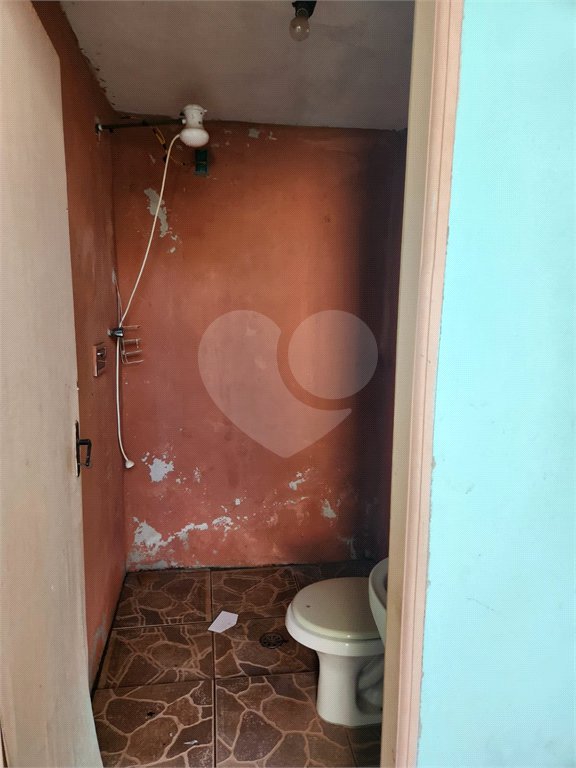 Casa à venda com 2 quartos no Centro, Araraquara, SP