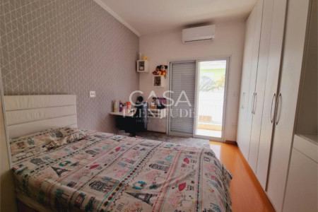 Sobrado à venda com 3 quartos, sendo 1 suíte, em Parque Residencial Villa dos Inglezes, Sorocaba, SP