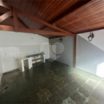Casa térrea para venda ou locação no Parque Estancia Suíça.