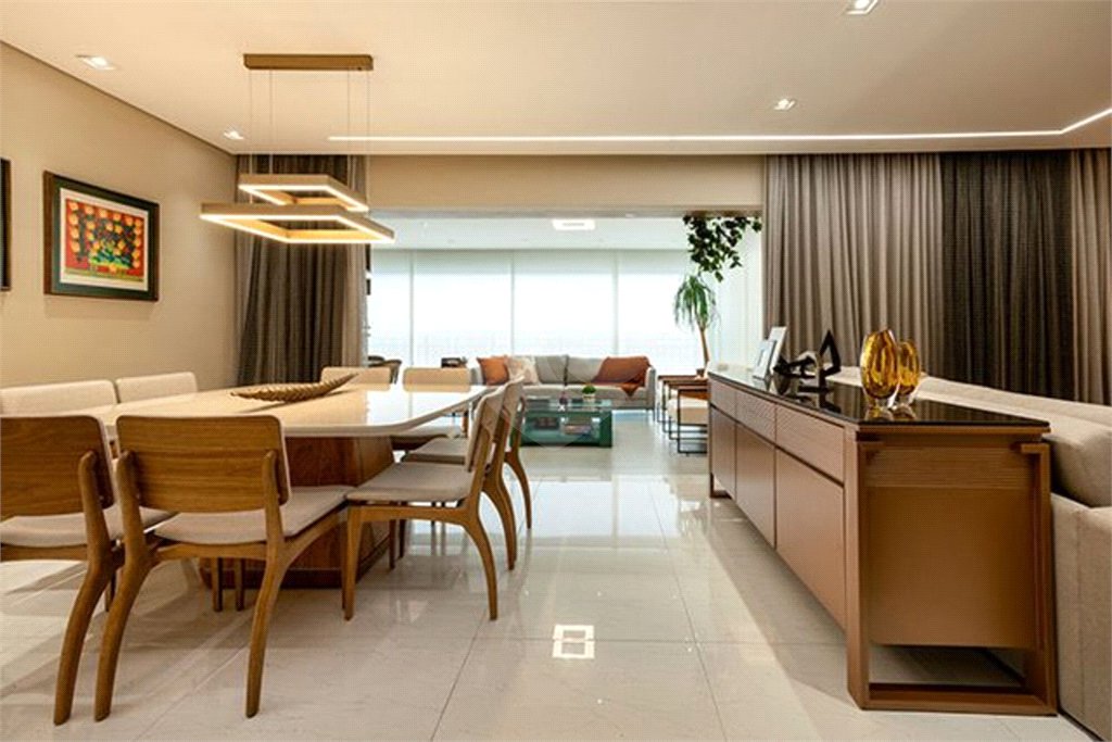 Apartamento à venda com 3 suítes em Indianópolis, São Paulo, SP