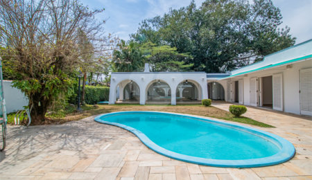 Casa Térrea à venda com 5 quartos, sendo 2 suítes,  em Jardim Marajoara, São Paulo, SP