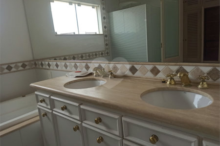 Casa à venda ou para alugar com 6 quartos, sendo 4 suítes, em Jardim Itaperi, Atibaia, SP