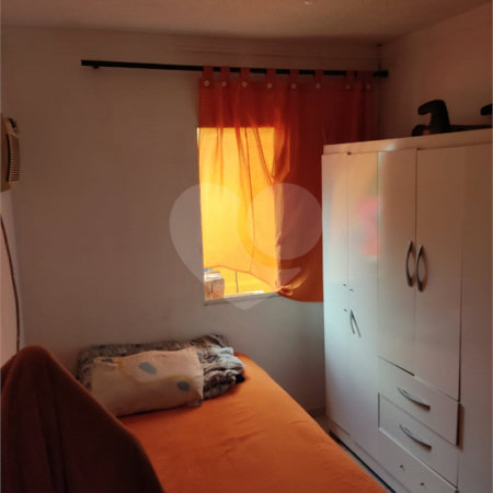 Casa à venda com 2 quartos no condomínio Terra Nova, São José dos Campos - SP