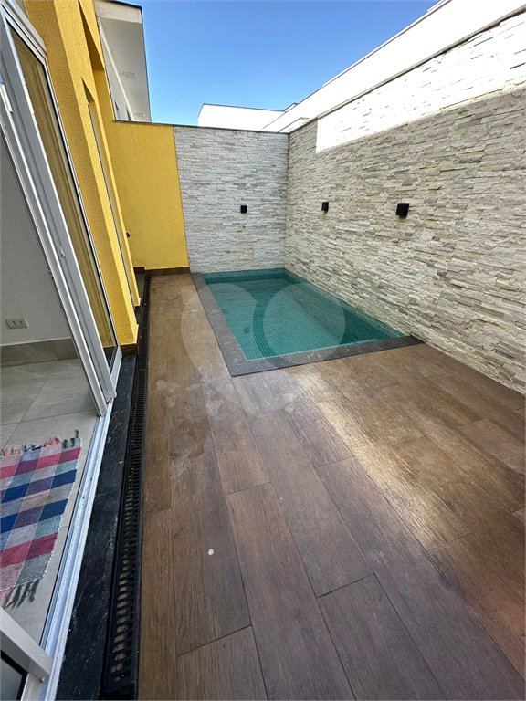 Casa à venda com 3 quartos, sendo 1 suíte,  no condomínio Horto Florestal Villagio, Sorocaba - SP