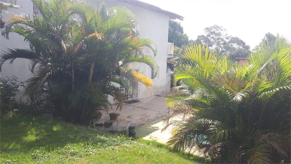 Casa à venda com 2 quartos, sendo 1 suíte,  no condomínio Acmti - Colinas do Mosteiro, Terras de Itaici e Recanto dos Pássaros, Indaiatuba - SP