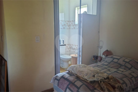 Casa à venda com 2 suítes no condomínio Portal dos Pássaros, Alambari - SP