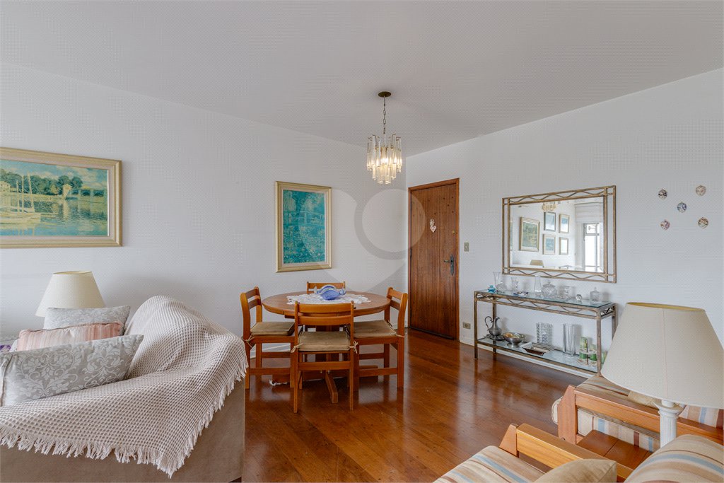 Apartamento à venda com 3 quartos, sendo 1 suíte, em Chácara Santo Antônio (zona Sul), São Paulo, SP