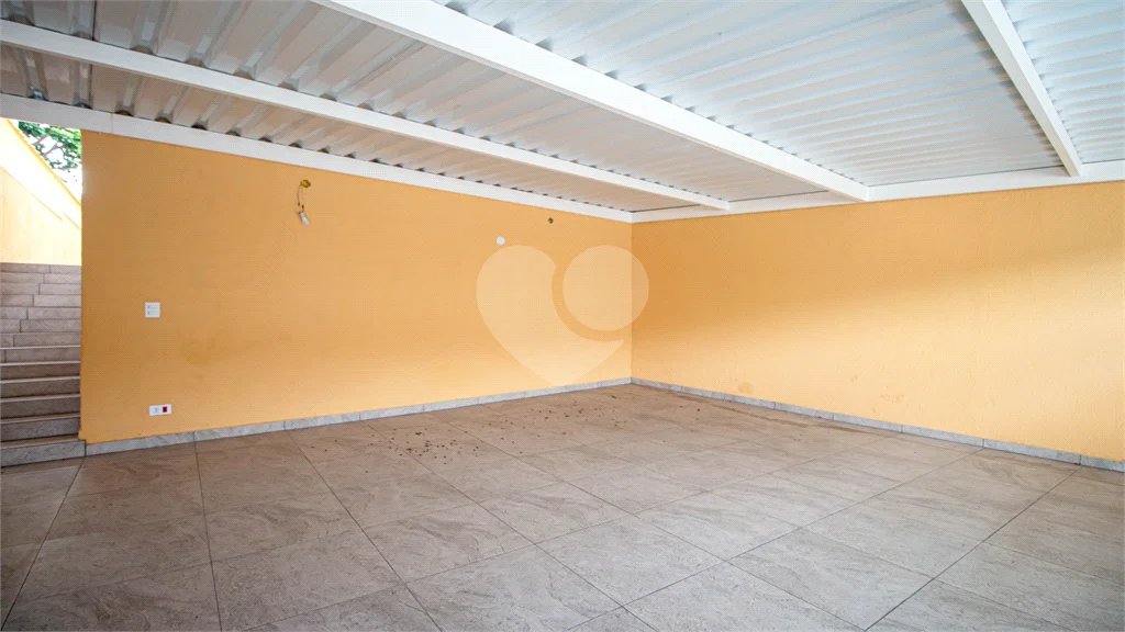 Sobrado à venda com 4 quartos, sendo 1 suíte,  em Jardim Peri Peri, São Paulo, SP