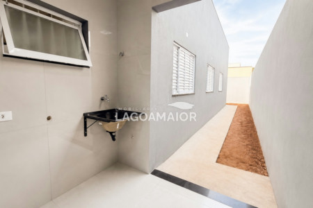 Casa à venda com 3 quartos, sendo 1 suíte, em Bela Vista da Lagoa, Três Lagoas, MS