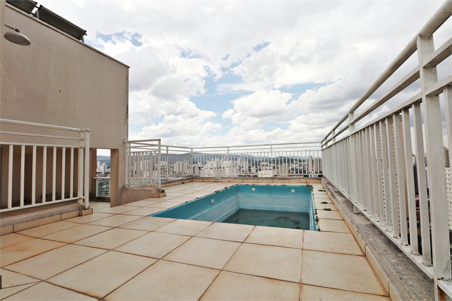 Apartamento à venda com 3 suítes em Santa Teresinha, São Paulo, SP