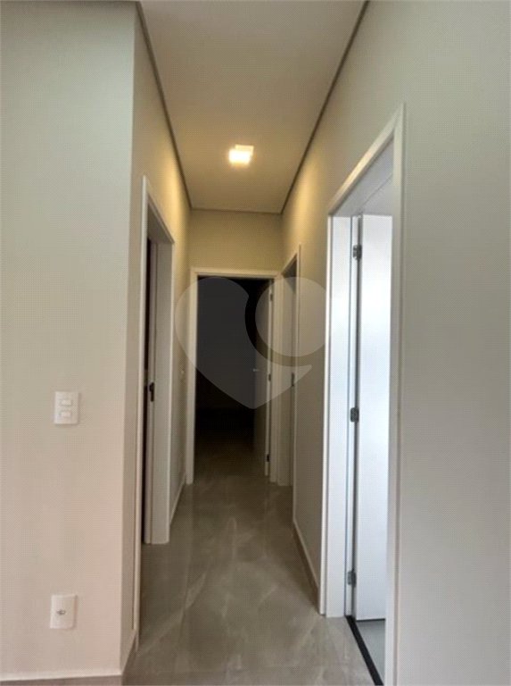 Casa à venda com 3 quartos, sendo 1 suíte, no condomínio Residencial Lagos D Icarai, Salto - SP