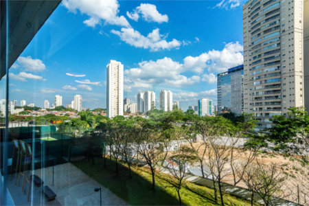 Apartamento à venda com 3 suítes em Granja Julieta, São Paulo, SP
