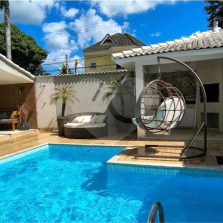 Casa à venda com 4 quartos, sendo 3 suítes, em Vargem Pequena, Rio de Janeiro, RJ