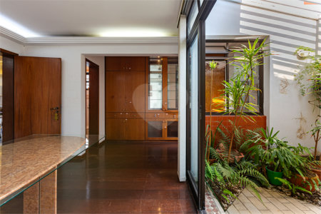 Casa à venda com 6 quartos, sendo 4 suítes, em Butantã, São Paulo, SP